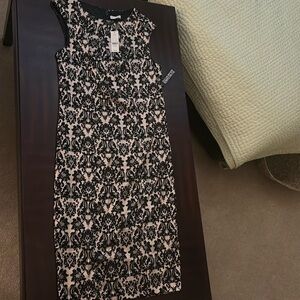 NWT size M. New York and Company. Fully lined.